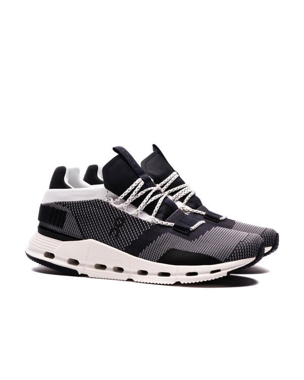 on-cloudnova-black-white-m-26.